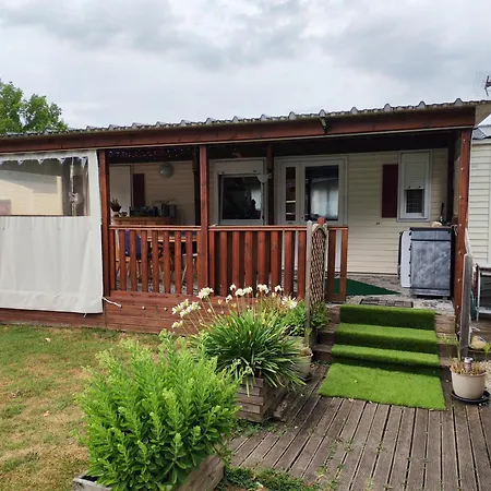 Mobil Au Bord Du De Foix