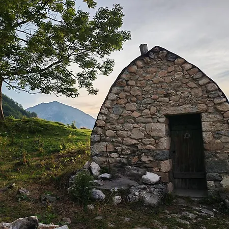 Mobil Au Bord Du De * Foix