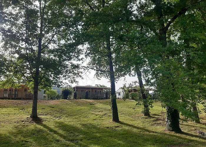 Mobil Au Bord Du De Foix
