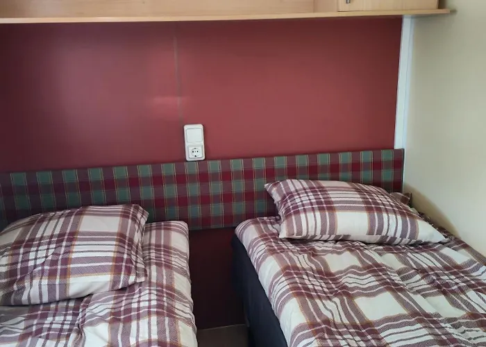 Camping Mobil Au Bord Du De